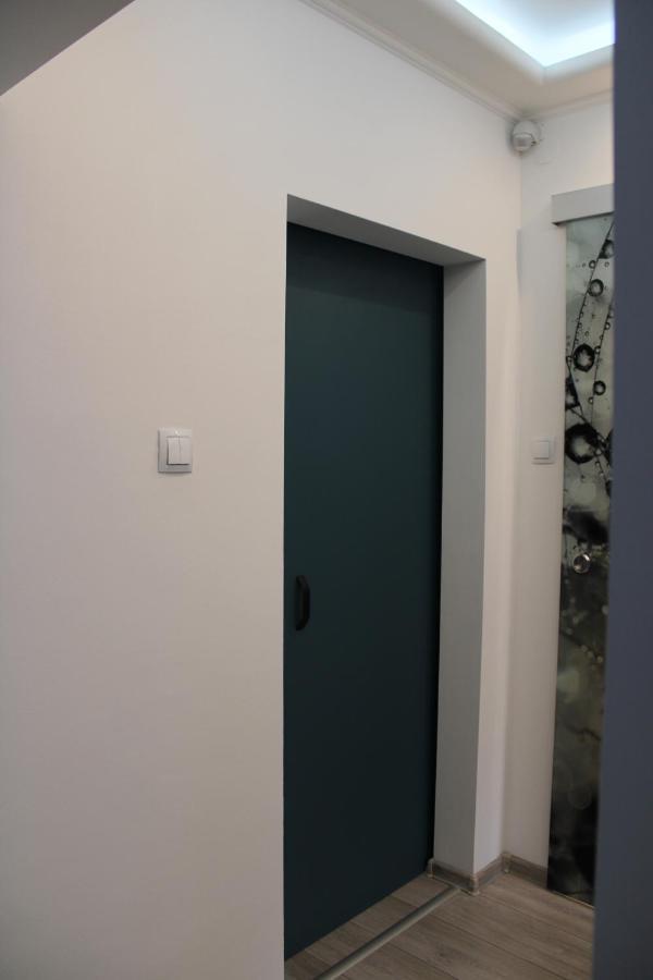 Апартаменти Izzy Apartament Мішкольц Екстер'єр фото