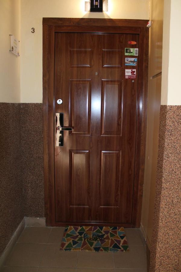 Апартаменти Izzy Apartament Мішкольц Екстер'єр фото