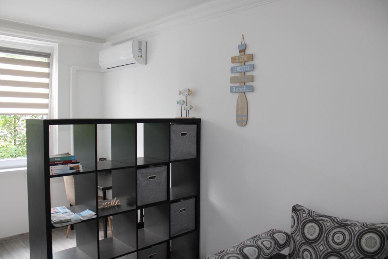 Апартаменти Izzy Apartament Мішкольц Екстер'єр фото