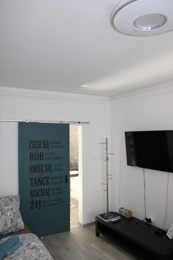 Апартаменти Izzy Apartament Мішкольц Екстер'єр фото